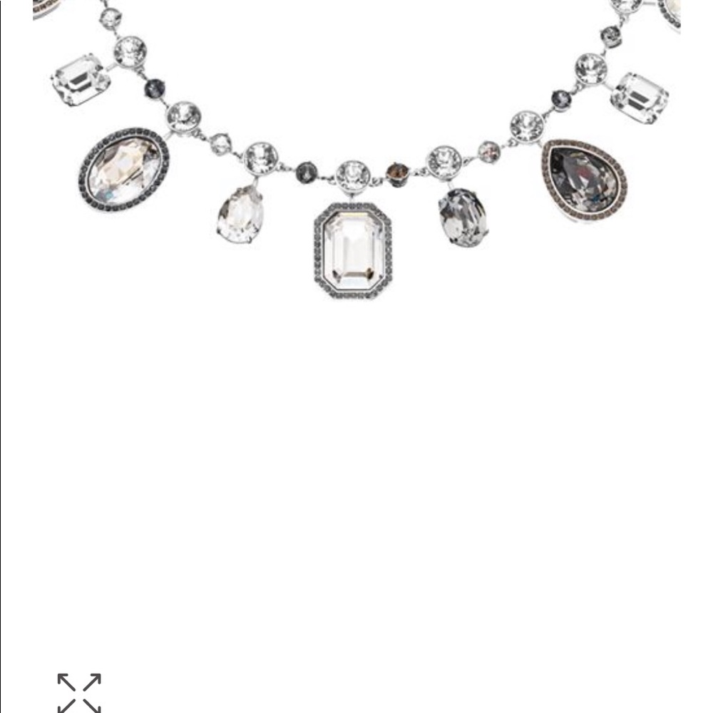 Beautiful statement piece - Picture 3 of 4